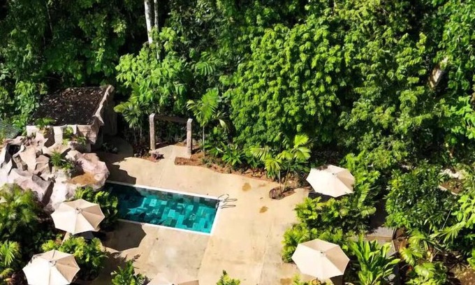 Monterrey Apartamento | Spacious 4-bedroom apartments with pool, 2 hot tubs near La Fortuna Costa Rica