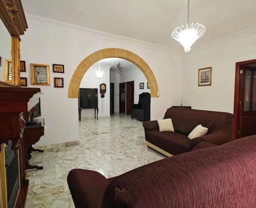 Mosta Apartamento | Spacious 4-Bedroom Apartment
