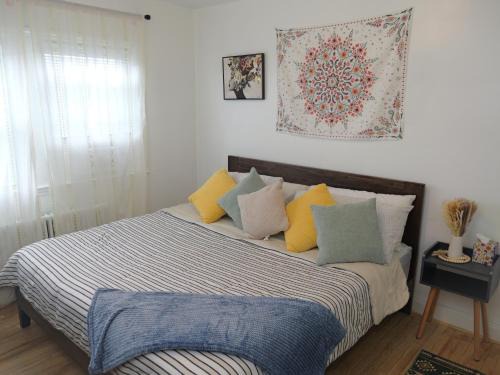 Catonsville Casa | Spacious 4-Bedroom Family Home Sleeps 10 Peaceful Baltimore Suburb