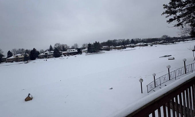 Shelby Township Casa | Spacious 4-bedroom house in welcoming Shelby Twp on a lake with WiFi, AC