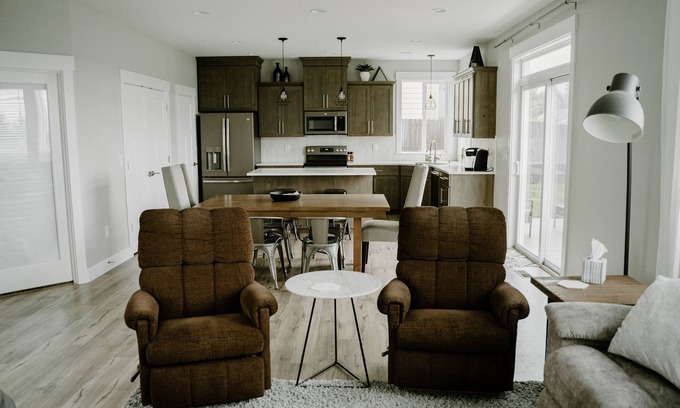 Carrolls Casa | Spacious 4 bedroom home in quiet neighborhood, family friendly!