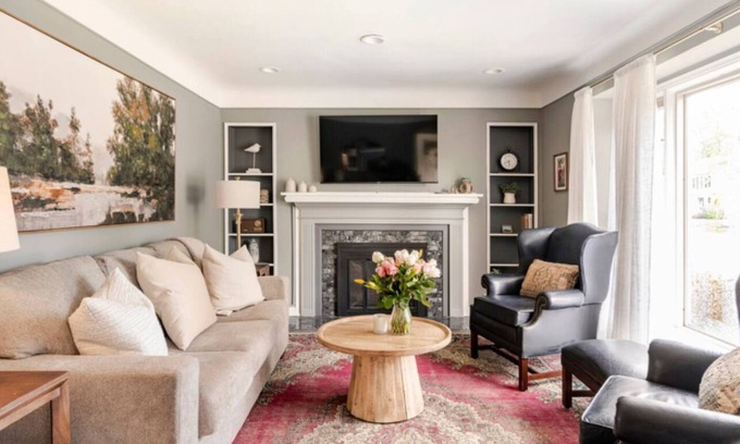 Dearborn Casa | Spacious 4-bedroom house in lovely Dearborn