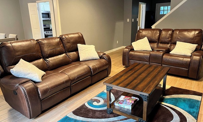 University District Casa | Spacious 4-bedroom house in charming Memphis with AC, WiFi