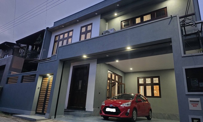 Kaduwela Casa | Spacious 4-bedroom house in peaceful Malabe with Roof Terrace