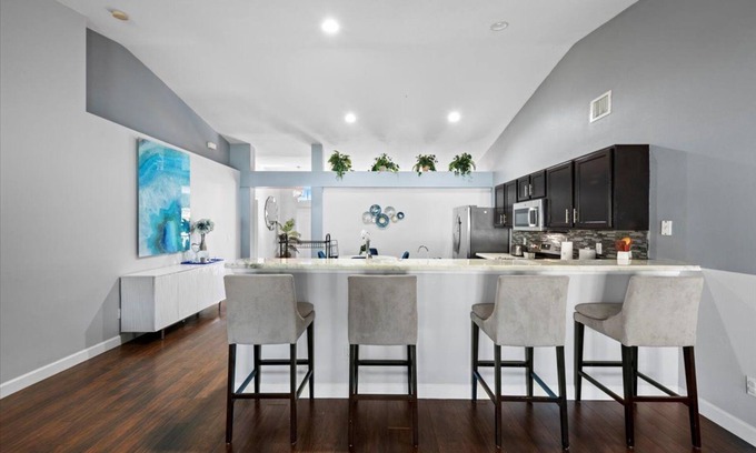 Vero Lake Estates Casa | Spacious 4-bedroom Retreat in peaceful Vero Beach Florida