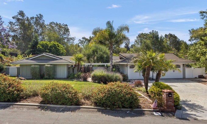 Camarillo Casa | Spacious 4-bedroom single-story house in tranquil Camarillo with WiFi