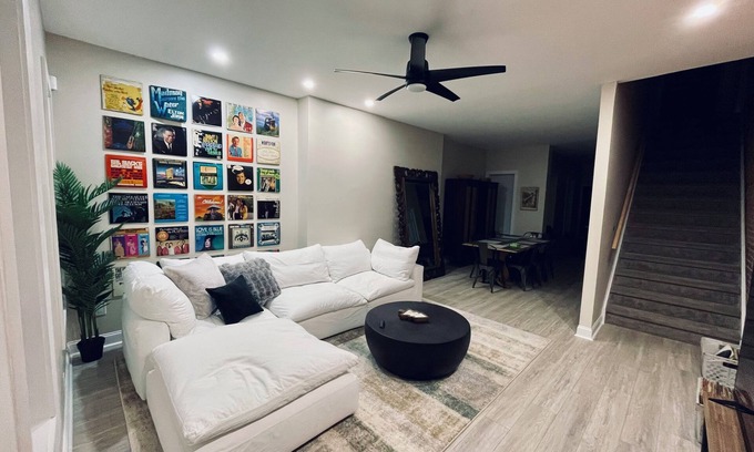 Allentown Casa | Spacious 4-bedroom townhome in delightful Allentown with AC, WiFi