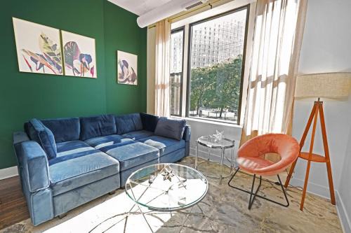 Near South Side Apartamento | Spacious 420 Friendly 3BR Retreat Near McCormick Place and Soldier Field