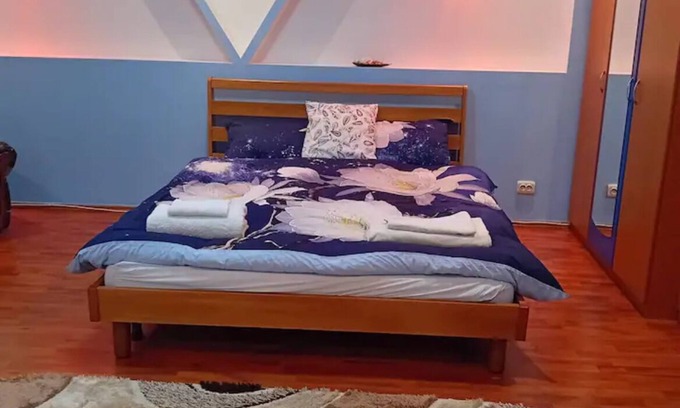 Sector 2 Apartamento | Spacious 44 sqm(500 sqf) studio apartment, bright, quiet, central located, safe