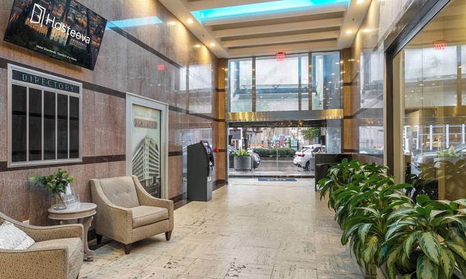 Central Business District Apartamento | Luxury 4B Condo - Newly Renovated - Steps to French Quarter