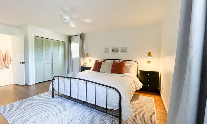 Green Valley Casa | Spacious 4BR 3BA 2 Story Remodeled House Ample Parking Pets OK Great Location