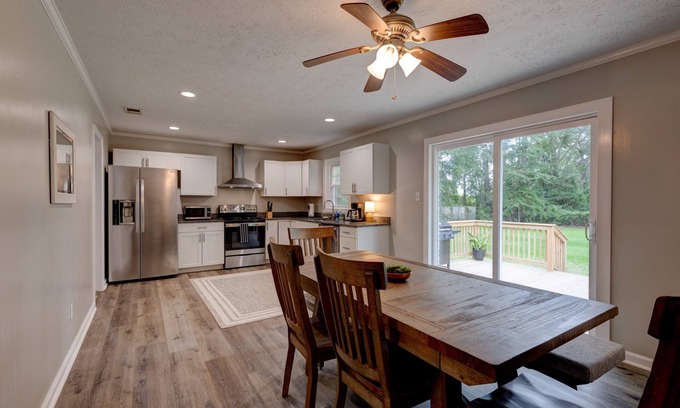 Thomasville Casa | Spacious 4BR/3BA Home with Large Fenced Yard – Near Downtown Thomasville
