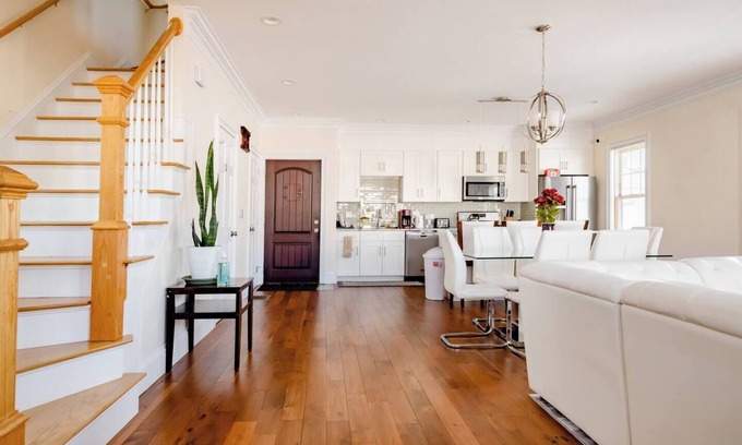 Everett Casa | Spacious 4BR/4.5 BA Home Near Boston- Perfect for Groups and Family!