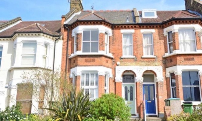 Charlton Casa | Beautiful family home in Greenwich