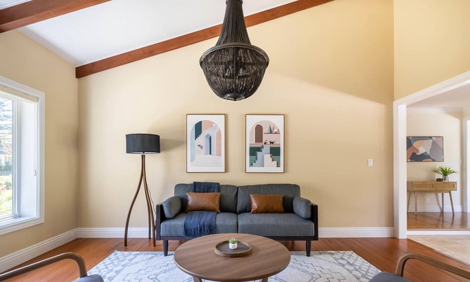 North Los Altos Casa | Spacious 4BR House in Los Altos