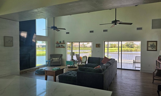 The Dunes Casa | Spacious 4BR Lakeview Getaway, Gourmet Kitchen + Family-Friendly Fun