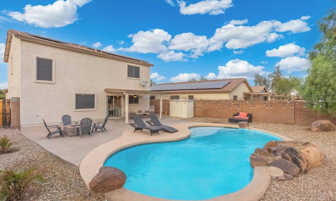 Eloy Casa | Spacious 4BR Retreat with Pool & Comfort in Arizona City