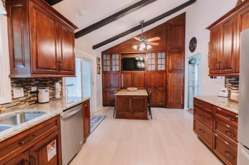 Danville Casa | Spacious 4BR Retreat w Pool