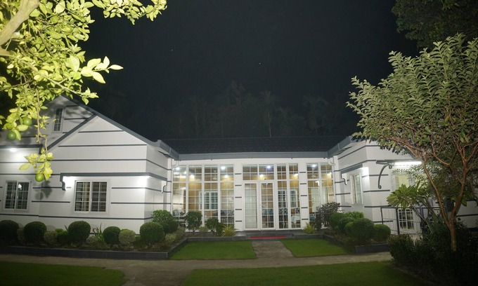 Sylhet Casa | Spacious 5-bedroom bungalow in serene Sylhet with WiFi and AC