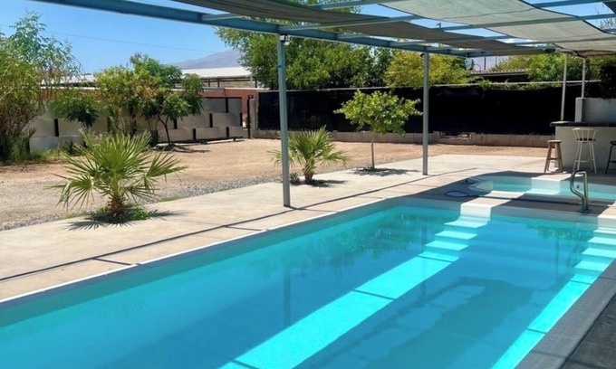 Primera Sección Casa | Spacious 5-bedroom house for 24 persons. Additional person 25 USD per night