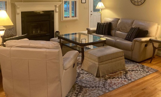 Pentwater Casa | Spacious 5 bedroom house, private association, Pentwater, MI, Friday-Friday only