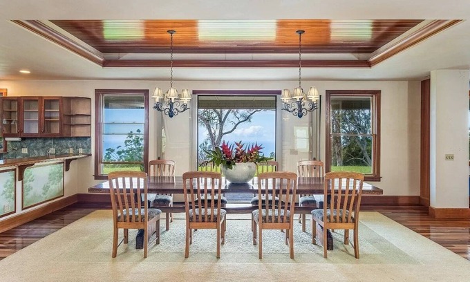 Holualoa Casa | Spacious 5-Bedroom Oceanview House in Holualoa