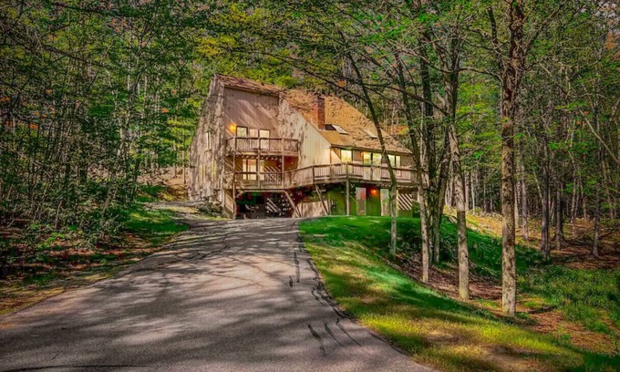 North Conway Casa | Spacious 5 Bedroom N. Conway Home | Best Location!