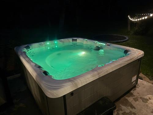 Douglas County Casa | Spacious 5BR Getaway, Hot Tub, Cozy Vibes
