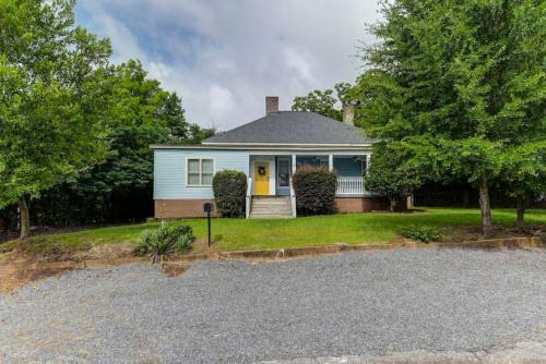 Columbia Casa | Spacious 5BR - Pet Friendly