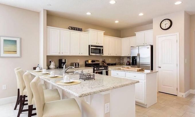 Sunridge Woods Casa | Spacious 6-bedroom home Pool & Spa!