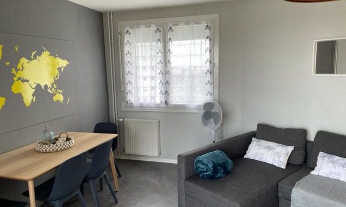Saint-Jacques - Pirmil Apartamento | Spacious 62 m aprtment with balcony