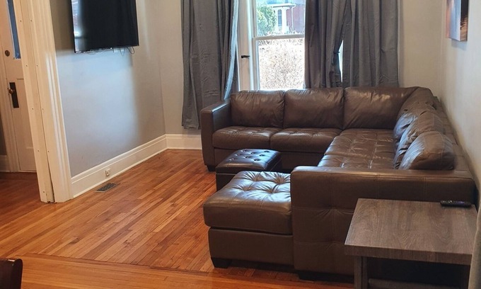 North Buffalo Casa | Spacious 8 bedrooms House