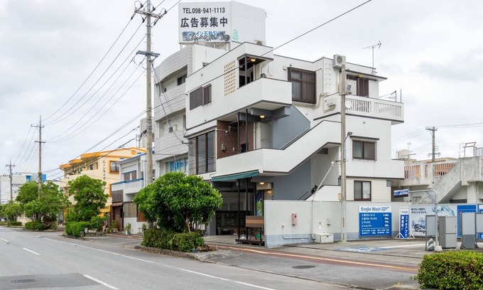 Awase Apartamento | Spacious adult oneroom apartmentup to 7 people f / Okinawa Okinawa