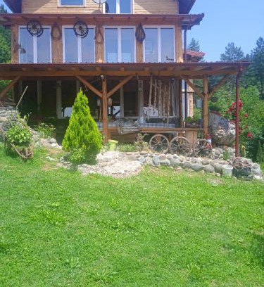 Vozuca Casa | Spacious and Charming House in Vozuća with Large Garden