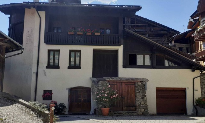 Monclassico Apartamento | Large and comfortable apartment in Dimaro