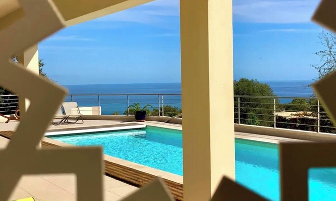 Sari-Solenzara Villa | Spacious and comfortable house with sea and vineyard view.