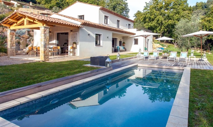 Chateauneuf-Grasse Villa | Amplio y moderno 4 Dormitorio