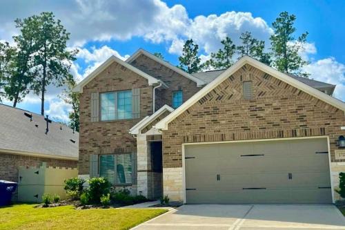 Conroe Casa | Spacious and fully equipped family house for 10