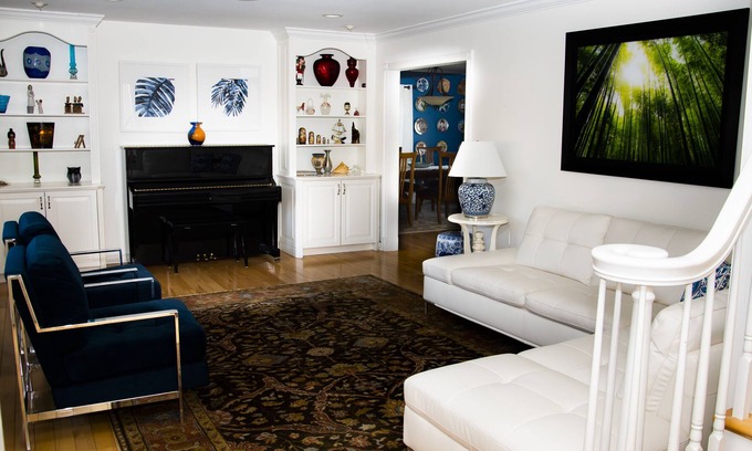 North Valley Stream Casa | Spacious and luxurious retreat, perfect NYC getaway/15 min to JFK