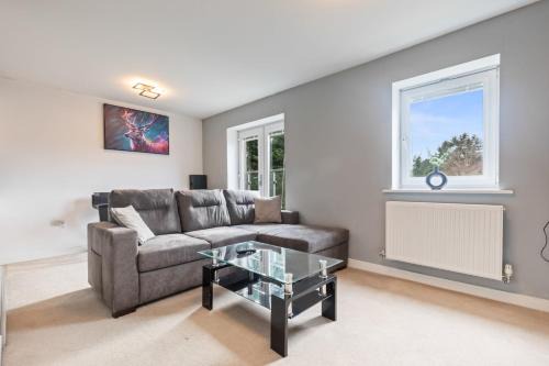 Sutton Coldfield Apartamento | Spacious and Modern 2BR Stay Free Parking and WiFi