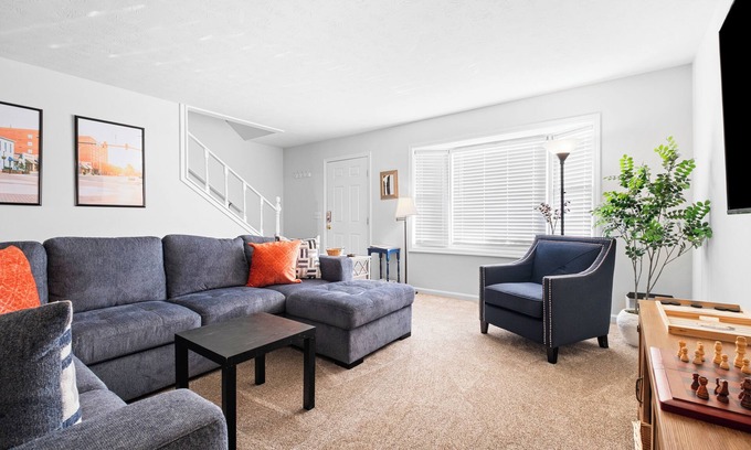 Auburn - Opelika Condominio | Spacious and Quiet 2BR/2.5BA Townhouse Close to Toomer’s & Auburn University