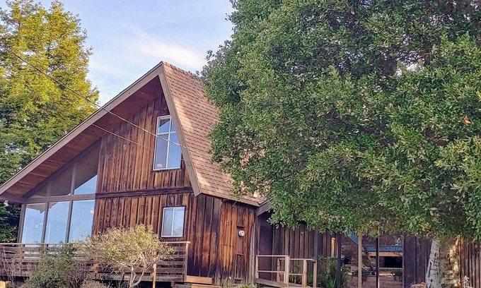 Cambria Casa | Spacious and serene ocean view A-frame house