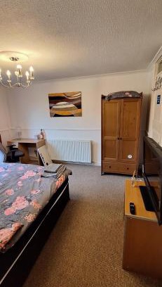 Milton Keynes Casa | Spacious and Serene Stay near Milton Keynes centre