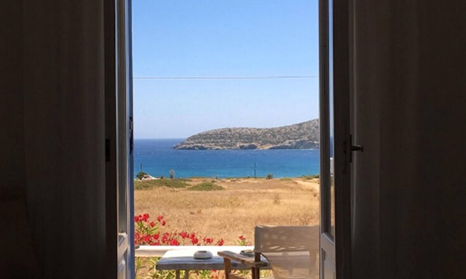 Antiparos Villa | Spacious Antiparos Apartment | 2 Bedrooms | Apartment Mon Cala | Amazing Sea Views | Agios Georgios