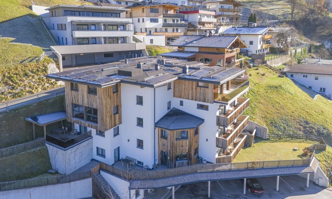 Helfenstein Casa | Spacious apartment with fitness and sauna for 9