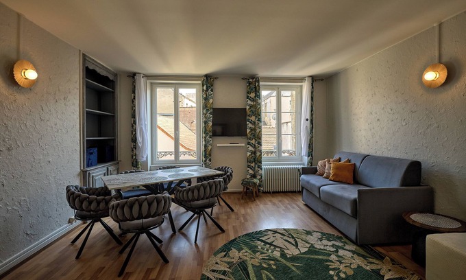 Nevers Apartamento | Spacious apartment 100m² + parking downtown
