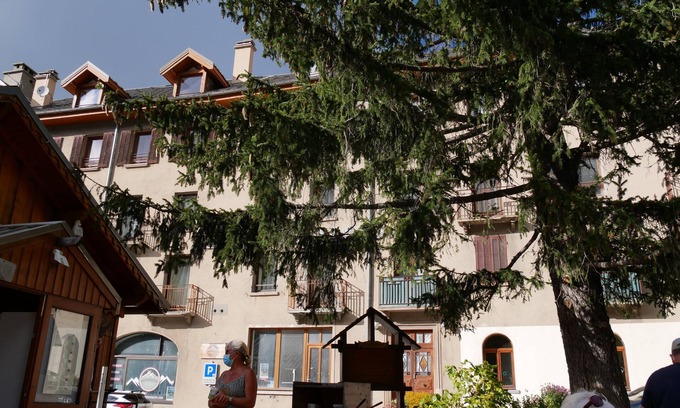 La Grave Apartamento | Spacious apartment in the center of La Grave