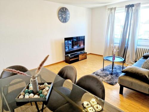 Neckarau Apartamento | Spacious apartment Mannheim/Neckarau + balcony