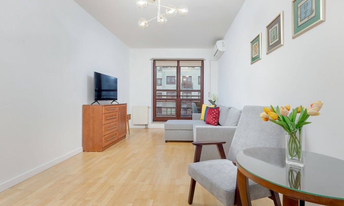 Saska Kepa Apartamento | Spacious Apartment Vistula by Renters