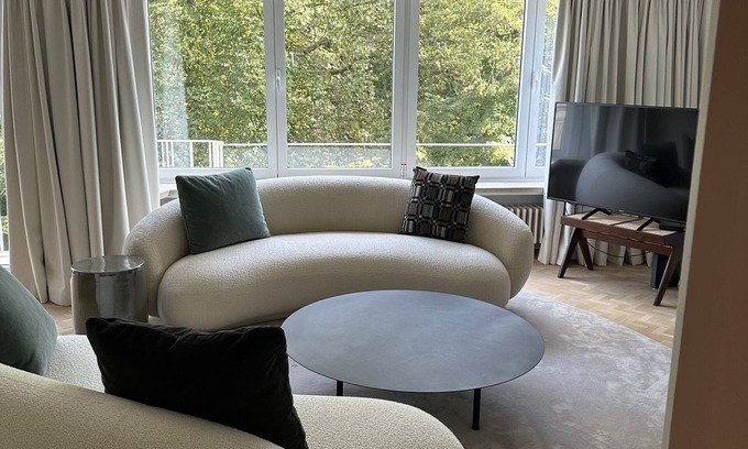 Zuid Apartamento | Spacious apartment with view on zuid park